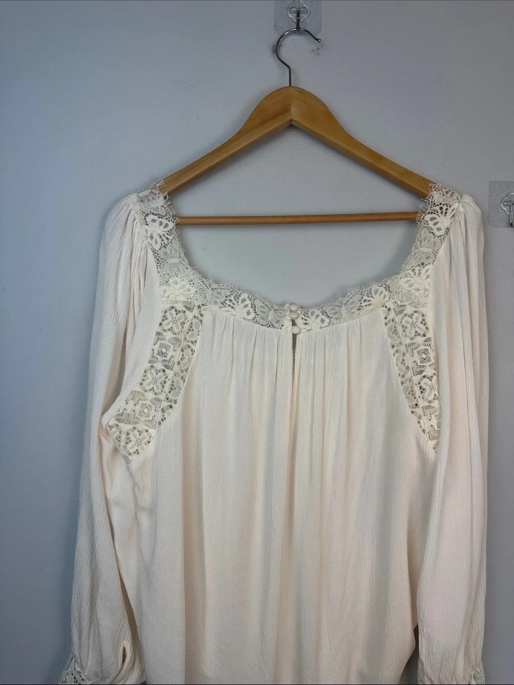 Free People Flutter by Top Medium Butterfly Lace Long Sleeves Whimsical Bohemian